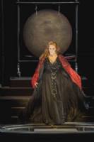 Grande diva: Jessica Pratt incanta con Norma. Uno spettacolo di alto livello trionfa al Maggio Musicale 
